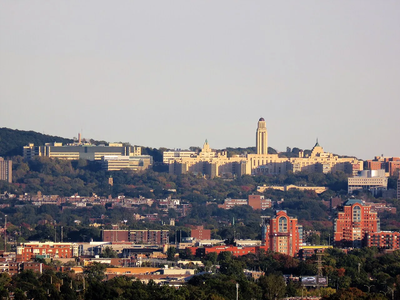 Université de Montréal ( École polytechnique de Montréal et Pavillon Roger-Gaudry)