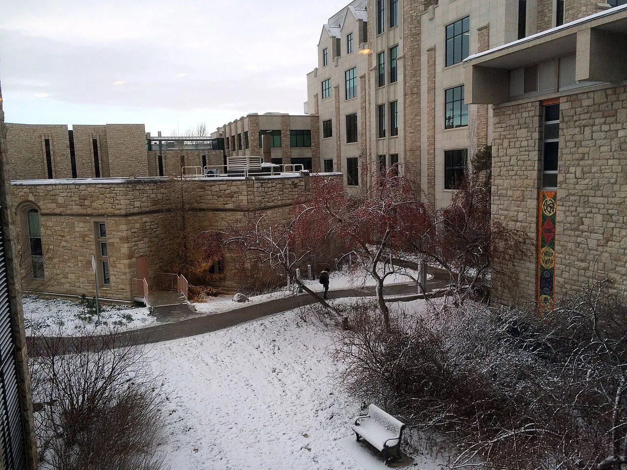 Campus Snow 1